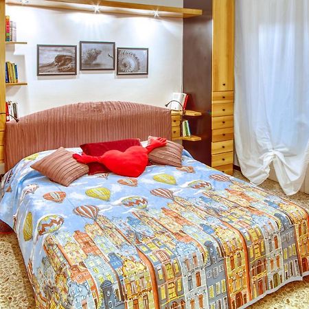 Gianluca Apartment 莱万托 外观 照片