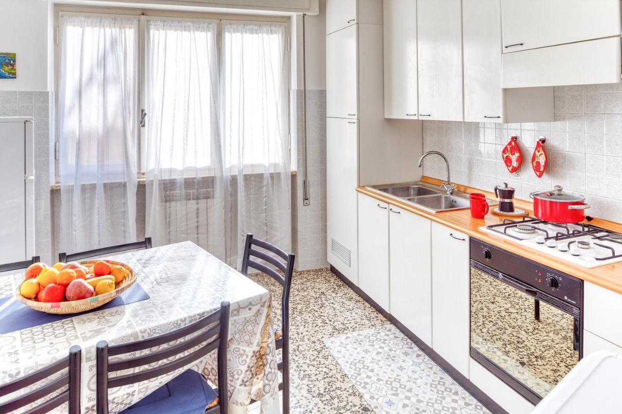 Gianluca Apartment 莱万托 外观 照片