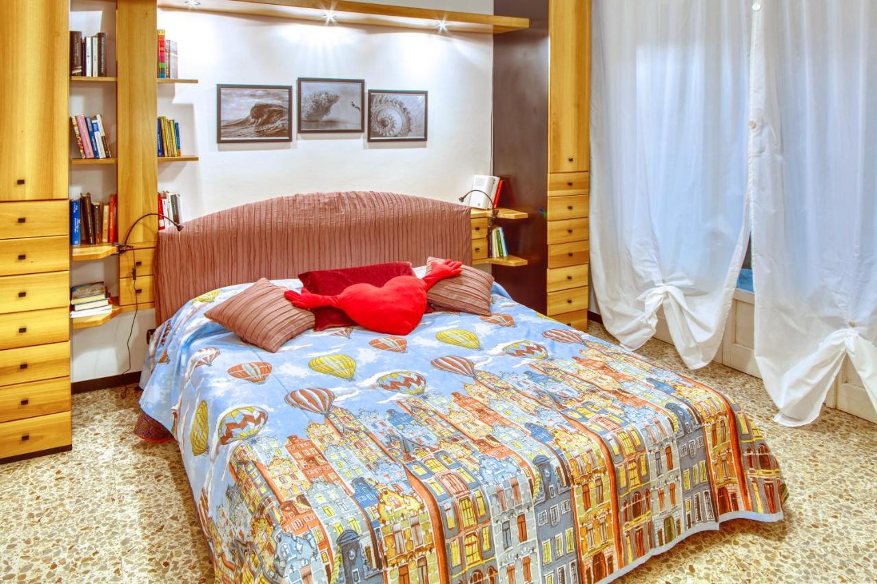 Gianluca Apartment 莱万托 外观 照片