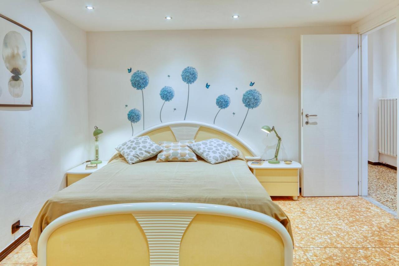 Gianluca Apartment 莱万托 外观 照片